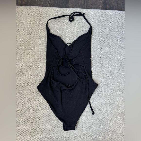 Aqua Black Women's tie back Swimsuit - Picture 8 of 9